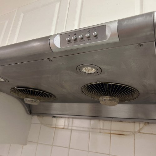 Range Hood Rescue: Restoring Airflow and Stainless Steel Finish
