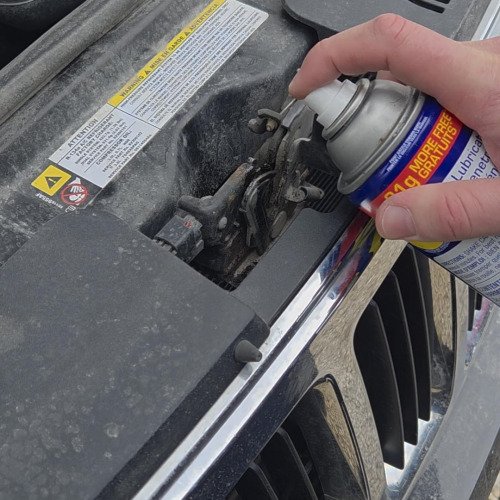 Hood Latch on Jeep - WD40 Repair