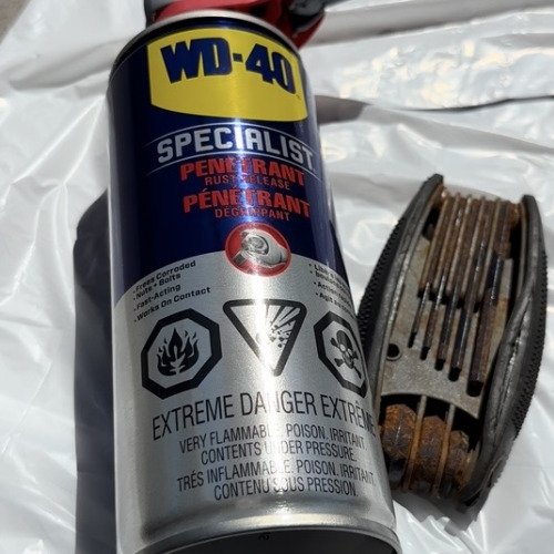 Multitool WD-40 Rust Repair